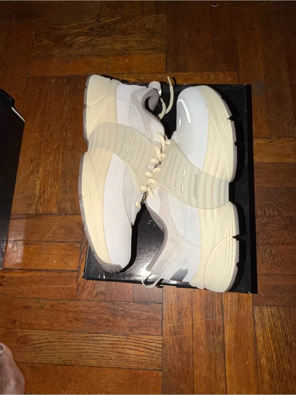 Jordan  Trunner Men's Training Sneakers in Beige and Cream